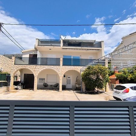 Apartments Villa Tanja Podstrana Bagian luar foto